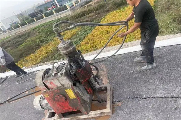 盐源马路面下沉注浆加固